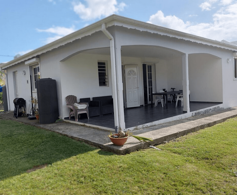 Maison F3 meublée à louer à Le Lamentin Martinique