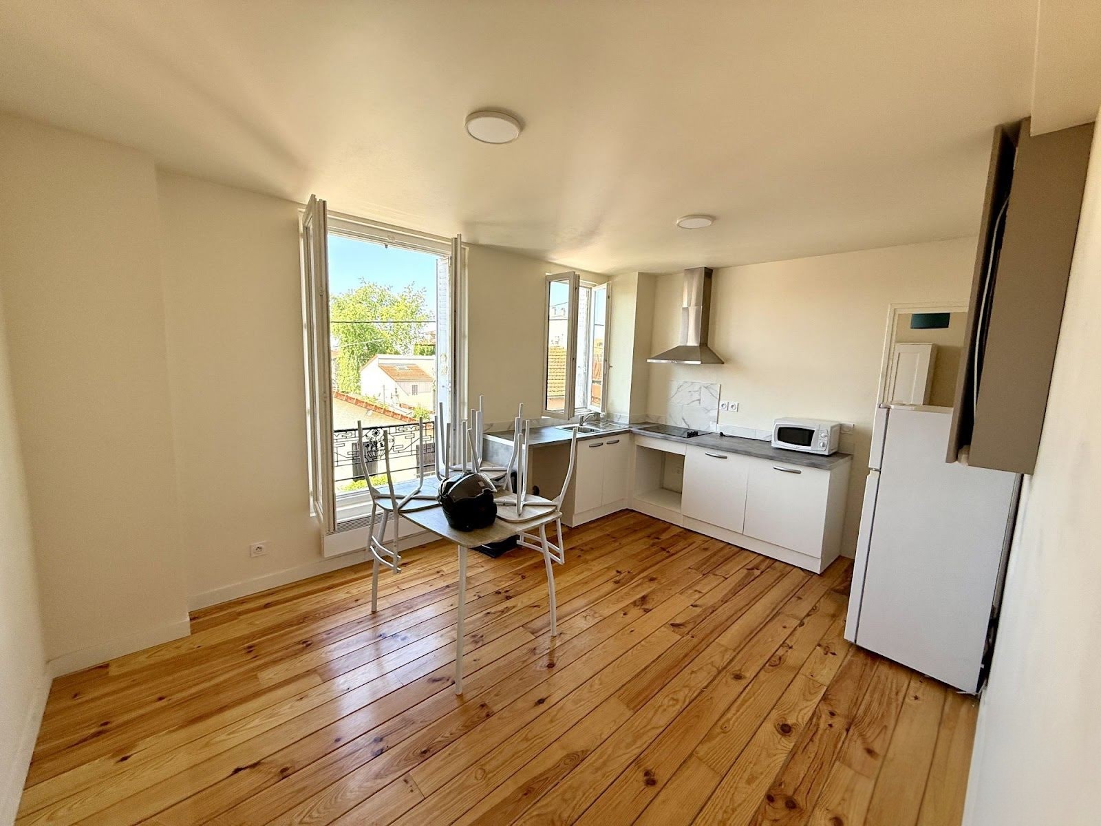 Montreuil appartement 2 pièces meublée de 33.98 m²
