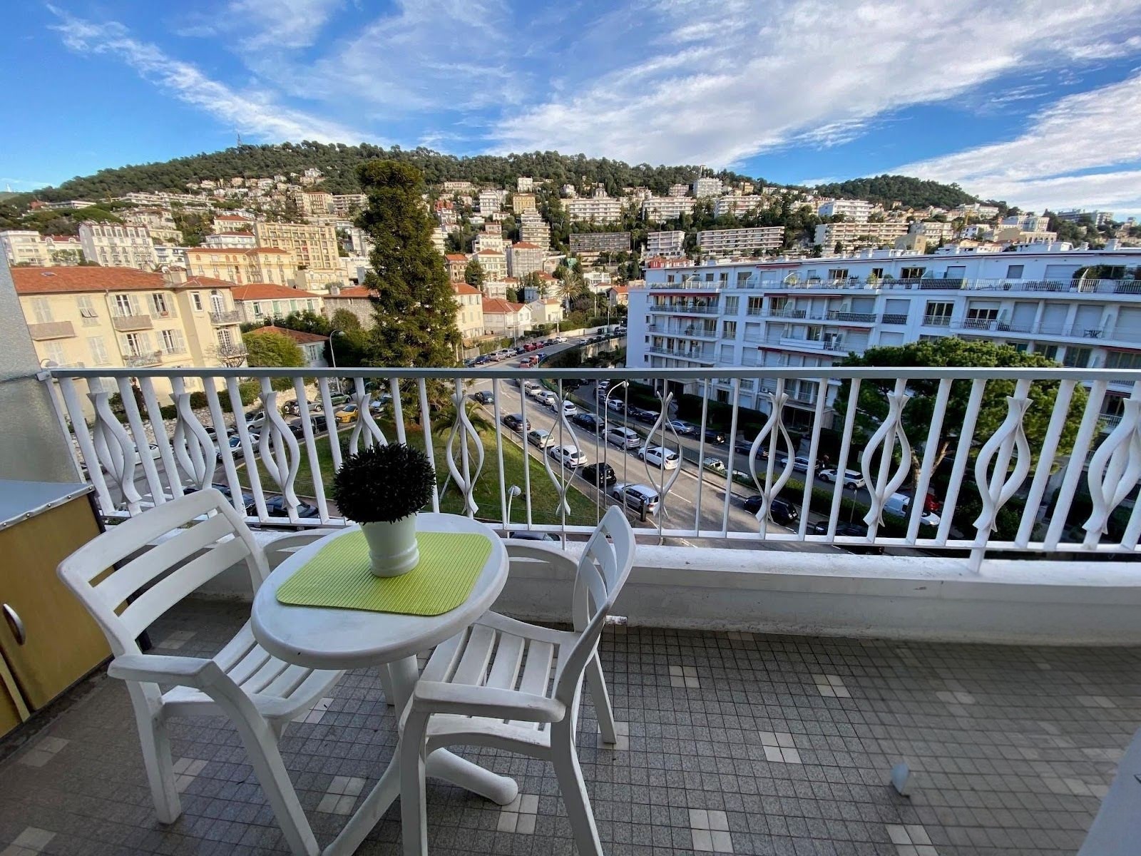 Bel appartement de 2 pièces meublé de 31 m² a Nice
