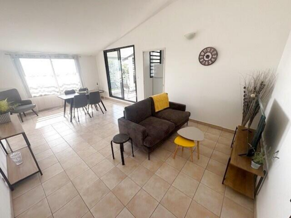À louer – T3 meublé 62 m² à Saint-André 97440 · Quartier Petit Bazar - Pont Auguste
