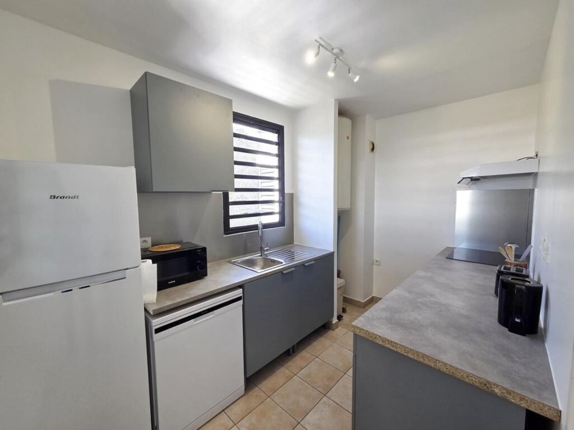 À louer – T3 meublé 62 m² à Saint-André 97440 · Quartier Petit Bazar - Pont Auguste