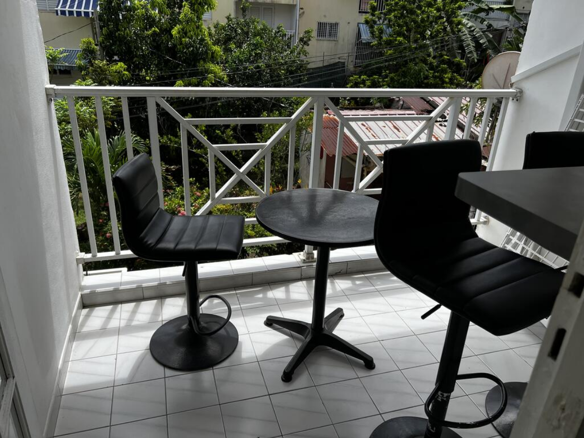 Studio tout équipé au cœur de Saint-Paul