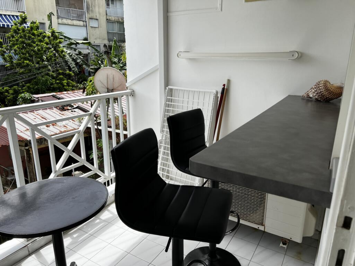 Studio tout équipé au cœur de Saint-Paul