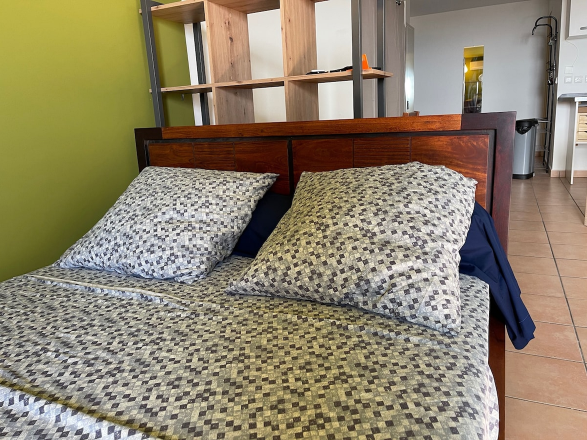 Studio meublé 1 Pièce · 24 m² à louer saint-leu