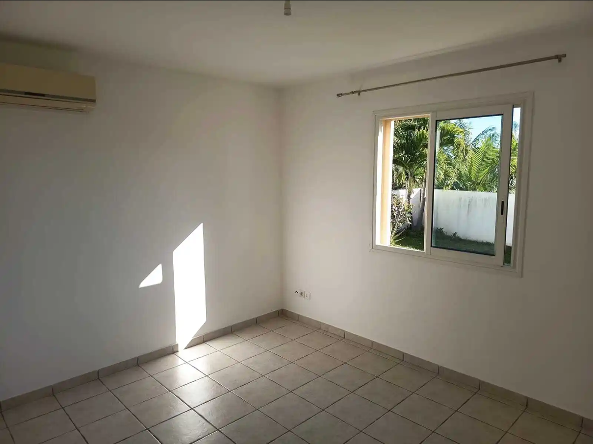 Maison F4 - Trois-Bassins